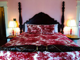 The Mathersa Room, Pendleton House Historic Inn Bed &amp; Breakfast