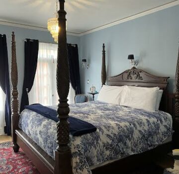 Guest Rooms, Pendleton House Historic Inn Bed &amp; Breakfast